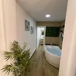 Apartment Estudio Bf Jacuzzi Jerez *