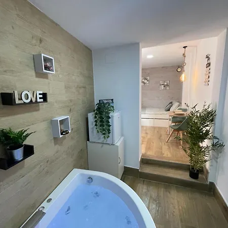 Estudio Bf Jacuzzi Jerez דירה