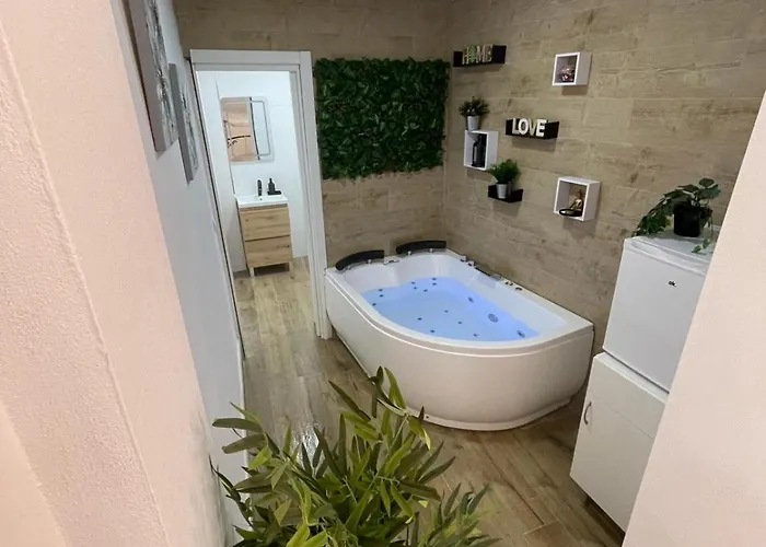 Estudio Bf Jacuzzi Jerez *