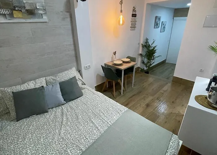 Estudio Bf Jacuzzi Jerez * Χέρεζ