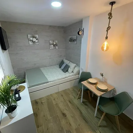 Estudio Bf Jacuzzi Jerez アパート